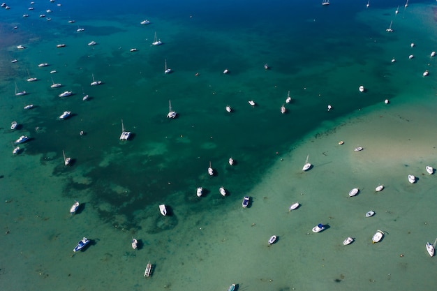 Hermosa bahía turquesa en Formentera