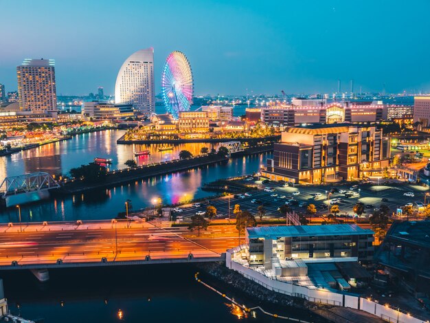 Hermosa ciudad del horizonte de Yokohama en Japón