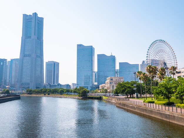 Hermosa ciudad del horizonte de Yokohama en Japón