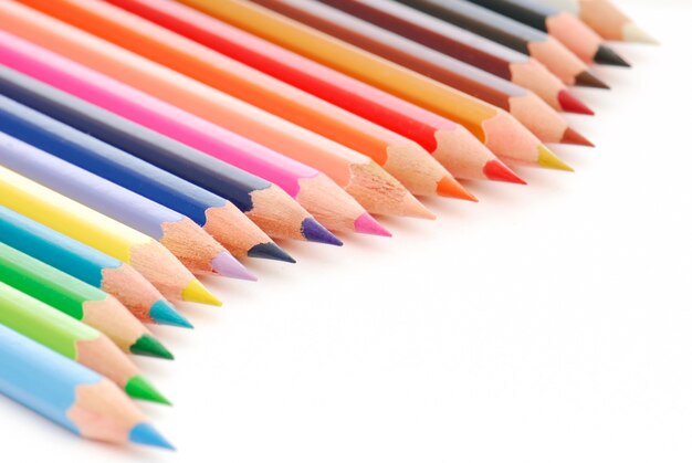 Hermosa composición de lápices de colores
