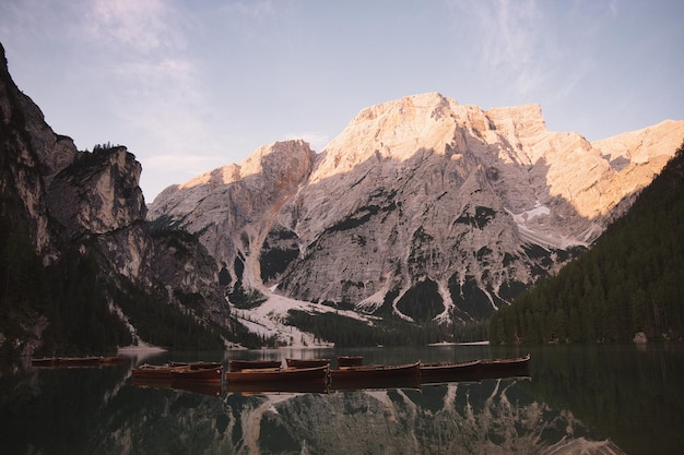 Foto gratuita hermosa fanessennesbraies natural parkin tirol del sur italia