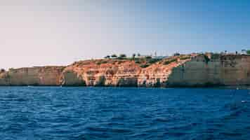 Foto gratuita hermosa foto de la costa del algarve en portugal