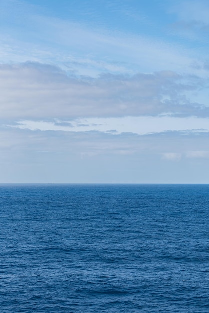 Hermosa foto del mar y el cielo.