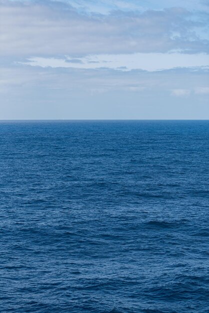 Hermosa foto del mar y el cielo.