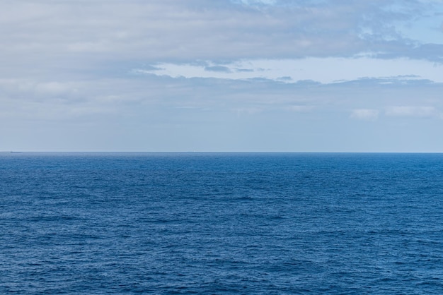 Foto gratuita hermosa foto del mar y el cielo.