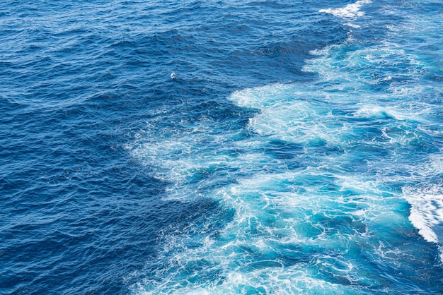 Hermosa foto de las olas del mar