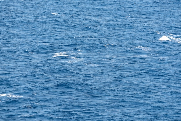 Hermosa foto de las olas del mar