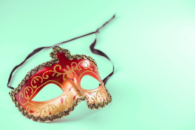 Hermosa máscara para el carnaval