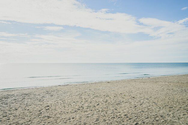 Hermosa playa tropical - efecto de filtro vintage