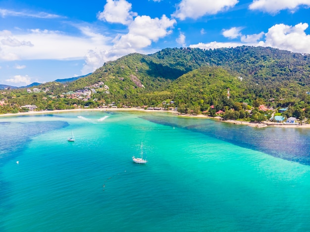 Hermosa vista aérea de la playa