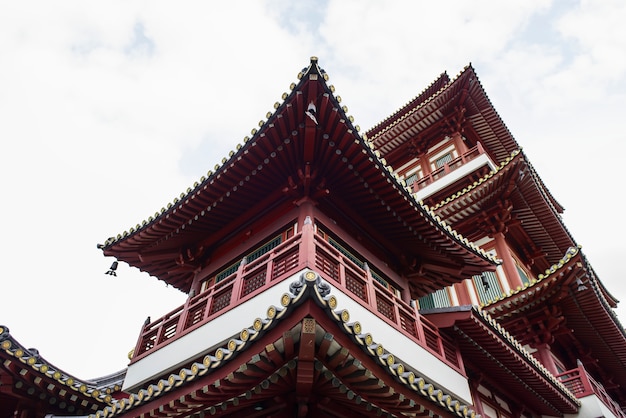 Foto gratuita hermosa vista del templo de la reliquia del diente en singapur