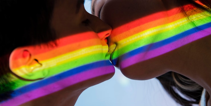 Foto gratuito hermosas mujeres amándose