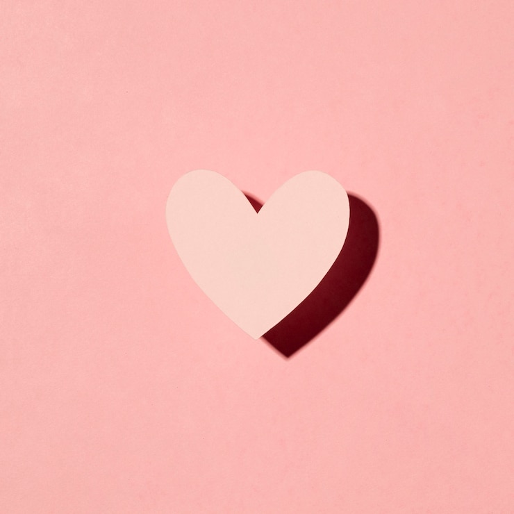 Foto gratuito hermoso arreglo de amor en rosa