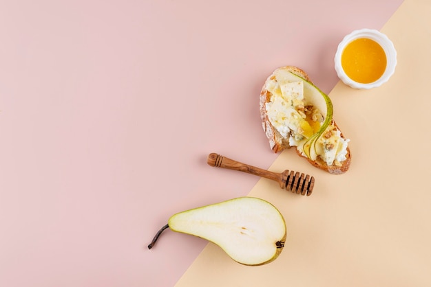 Foto gratuita hermoso arreglo de comida deliciosa