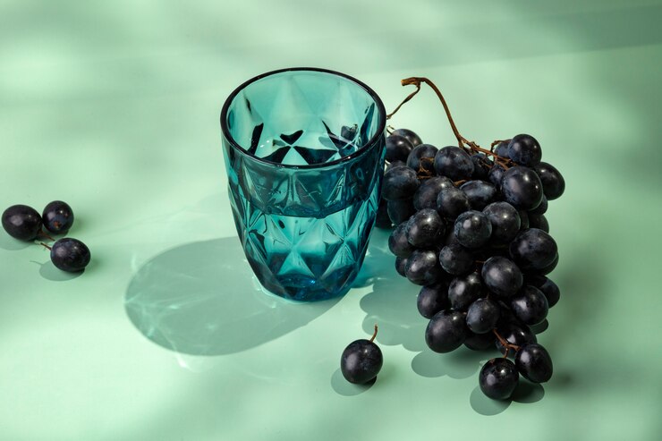 Foto gratuito hermoso arreglo de naturaleza muerta con agua