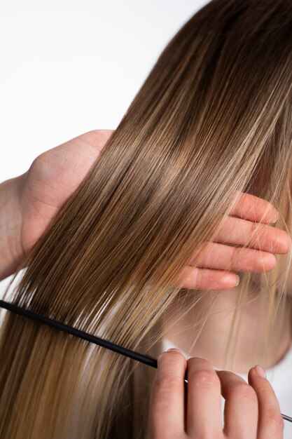 Hermoso cabello tratado con queratina