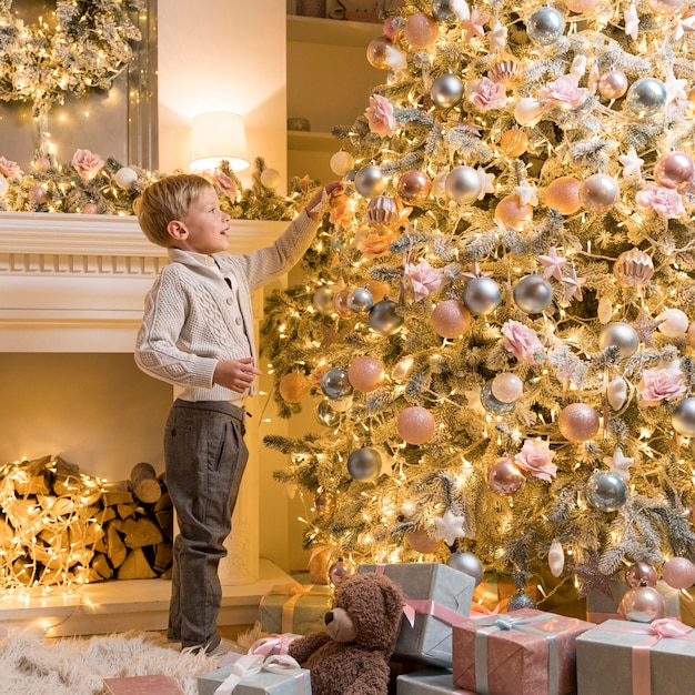 Hermoso concepto de decoración de árboles de Navidad