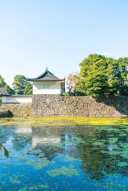 Hermoso edificio del Palacio Imperial en Tokio