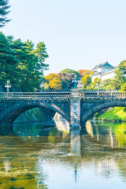 Hermoso edificio del Palacio Imperial en Tokio