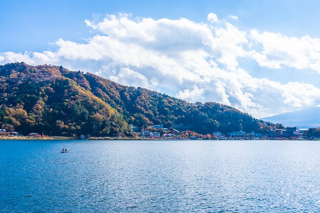 Hermoso paisaje alrededor del lago kawaguchiko