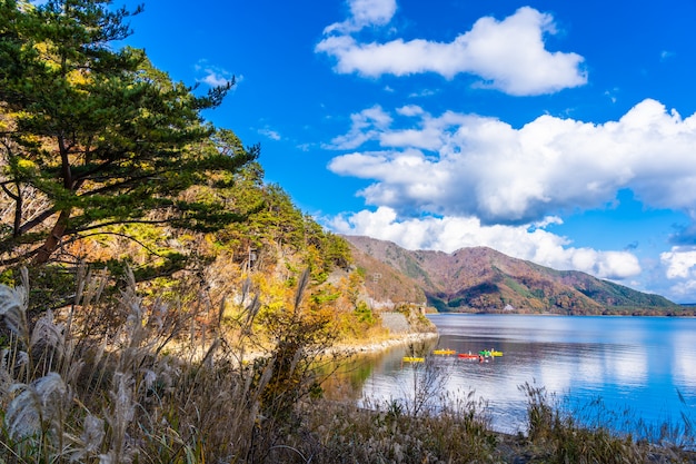 Hermoso paisaje alrededor del lago kawaguchiko