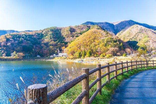 Hermoso paisaje alrededor del lago kawaguchiko