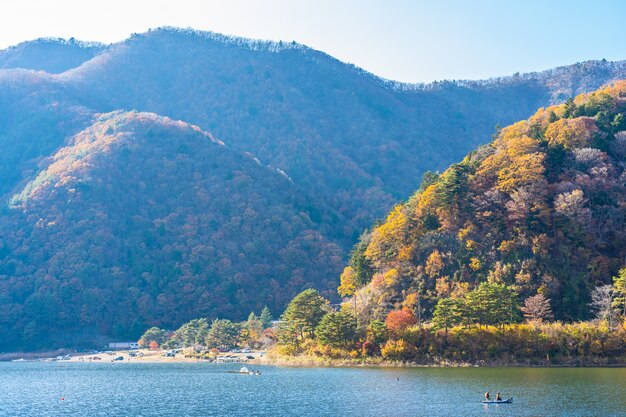 Hermoso paisaje alrededor del lago kawaguchiko