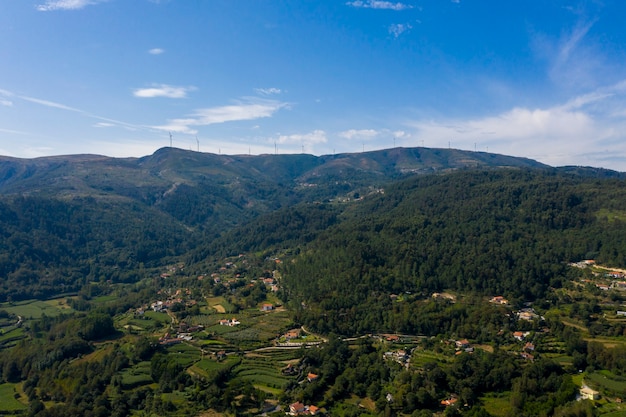 Hermoso paisaje de casitas