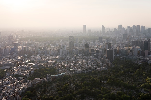 Hermoso paisaje de la ciudad durante el día alto ángulo