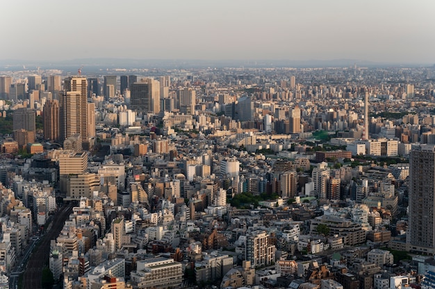 Hermoso paisaje de la ciudad con edificios altos de alto ángulo