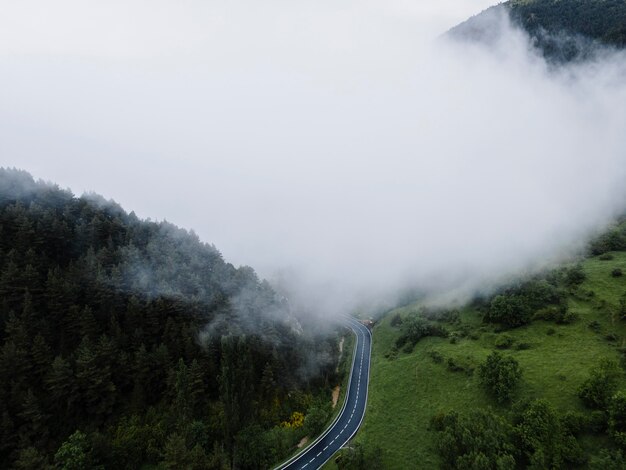 Hermoso paisaje de montaña