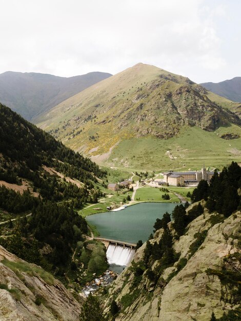 Hermoso paisaje de montaña