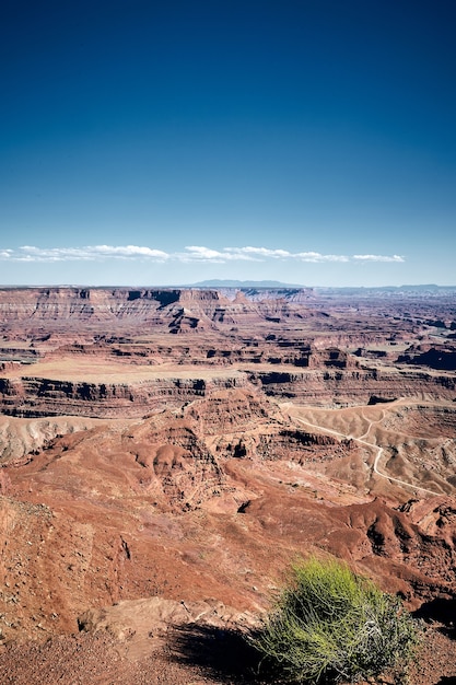 Foto gratuita hermoso paisaje de un paisaje de cañón en dead horse point state park, utah, ee.