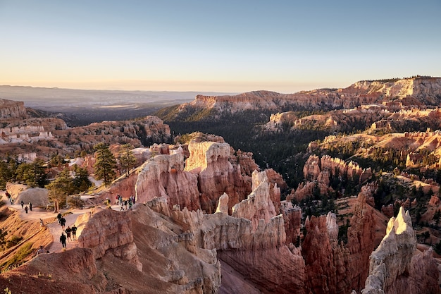 Hermoso paisaje de un paisaje de cañón en el Parque Nacional Bryce Canyon, Utah, EE.