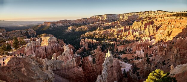 Hermoso paisaje de un paisaje de cañón en el Parque Nacional Bryce Canyon, Utah, EE.