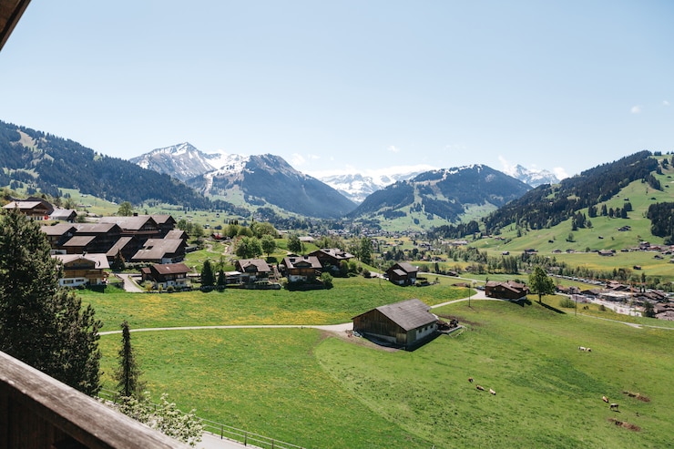 Foto gratuito hermoso pueblo en suiza