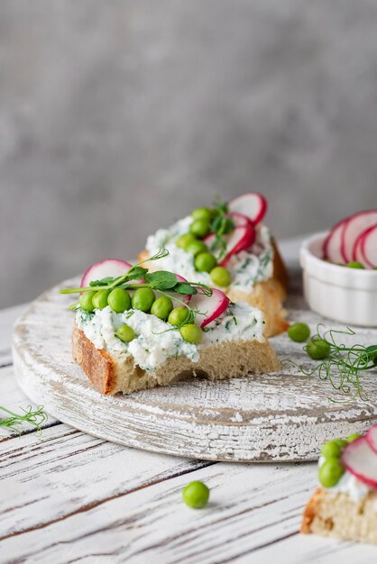 Hermoso surtido de deliciosa comida.