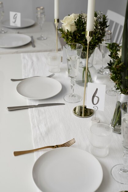 Hermoso surtido de mesa de boda de alto ángulo