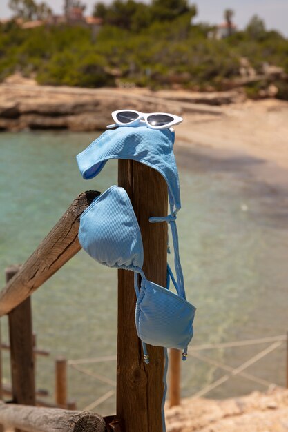 Hermoso traje de baño en la playa