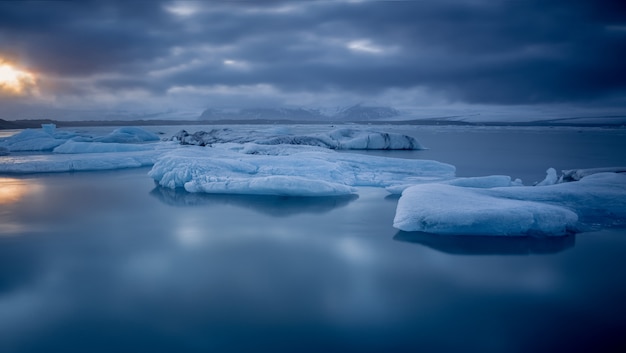 Hielo en el mar