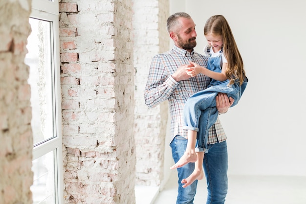 Hija y papá el día del padre