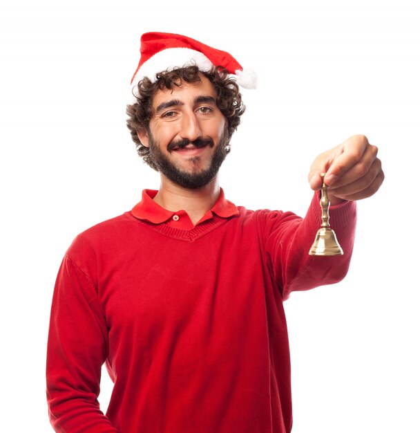 Hombre feliz sujetando una campanilla con la mano izquierda