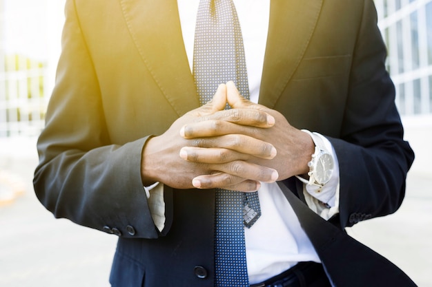 Foto gratuita hombre de negocios elegante