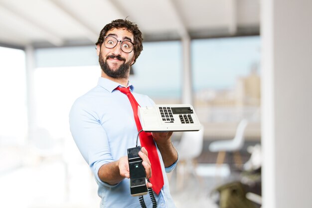 Hombre de negocios loco expresión feliz