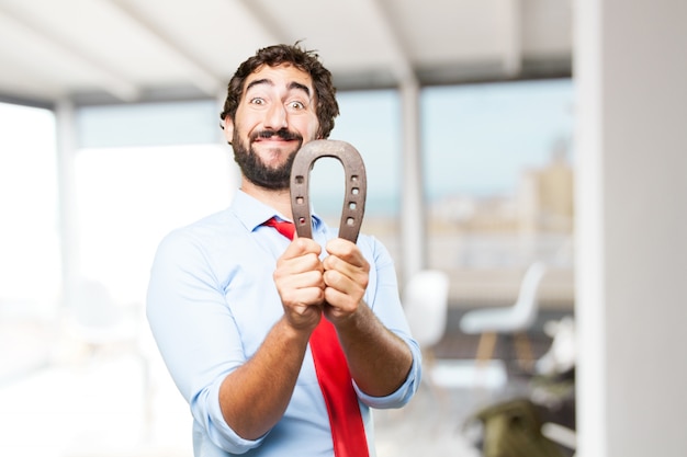 Foto gratuita hombre de negocios loco expresión feliz