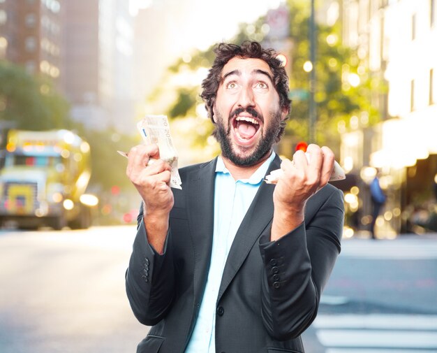 Hombre de negocios loco expresión feliz