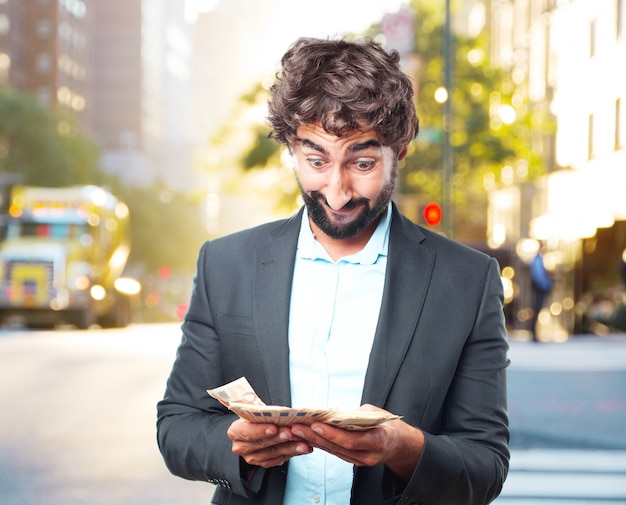 Hombre de negocios loco expresión feliz