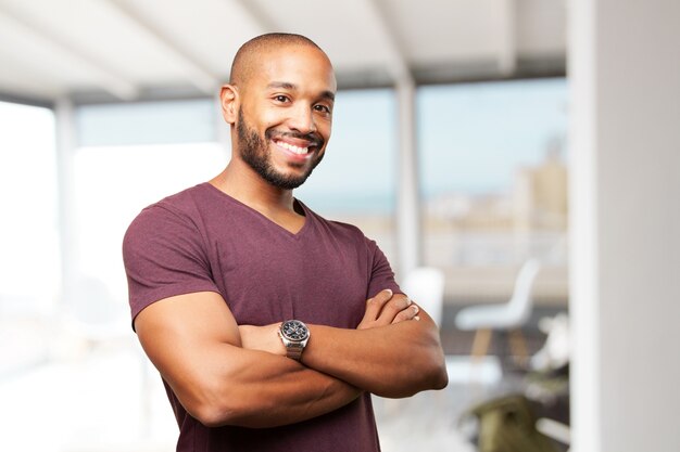 hombre de negocios negro feliz expresión