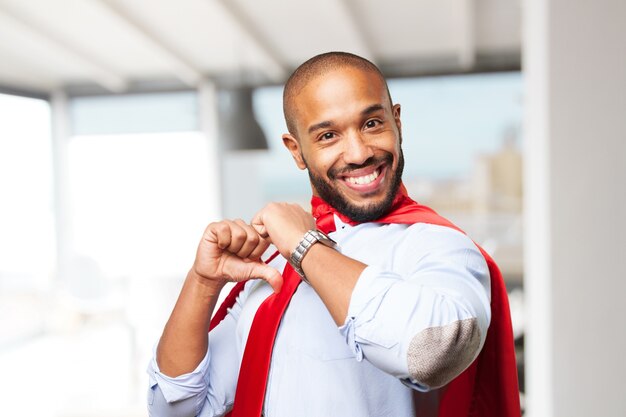 hombre de negocios negro feliz expresión