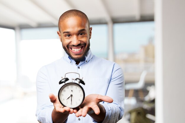 hombre de negocios negro feliz expresión